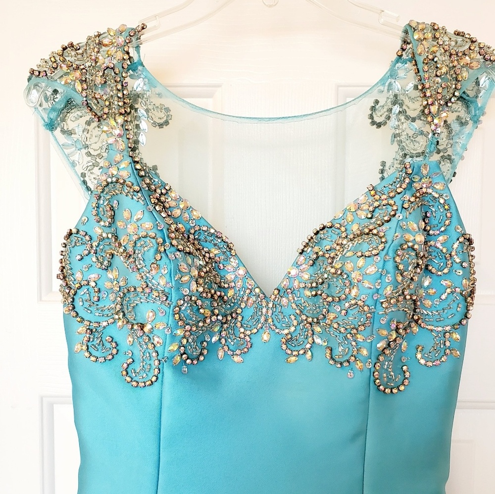 Elegant Blue Embellished Prom Dress